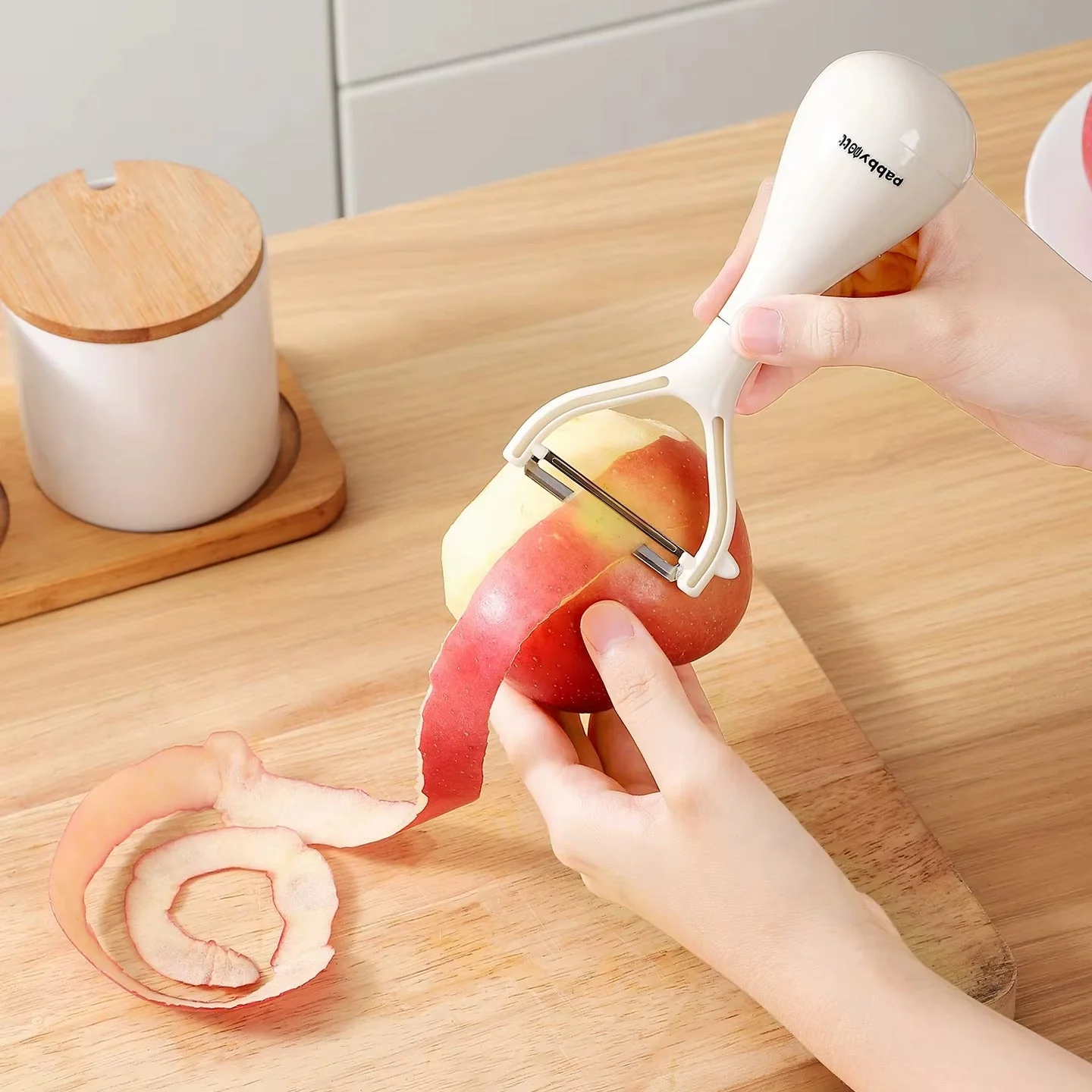 FirmBase Fruit & Veggie Peeler - Image 2