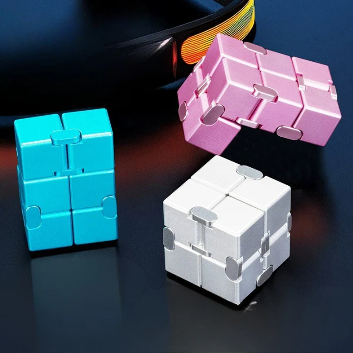Infinity Motion Focus Fidget Cube - Image 2